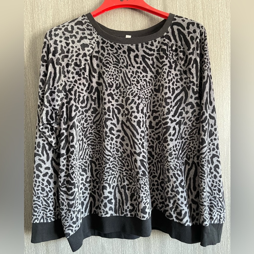 Secret Treasures Sleep Shirt - Soft & Leopard Print - Size Large